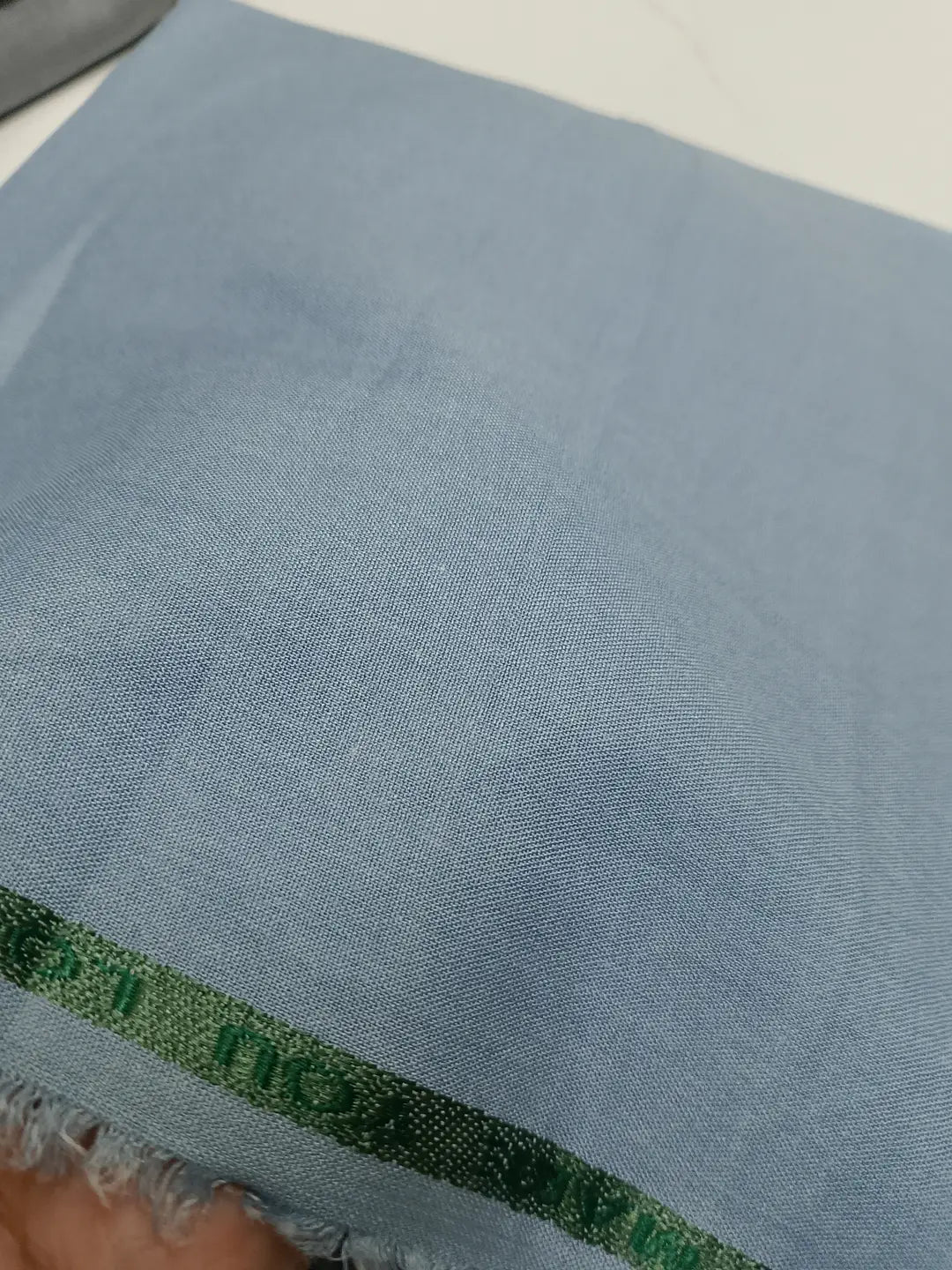 Men’s Unstitched Wash And Wear Textured Suit