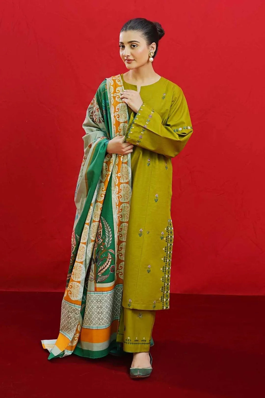 MIX TRENDING DESIGNS 3 Pcs Unstitched Embroidered Suit