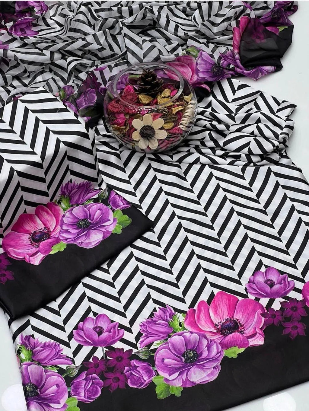 Women's 3-Piece Silk Suit Black White Zigzag Pink Anemone Flowers