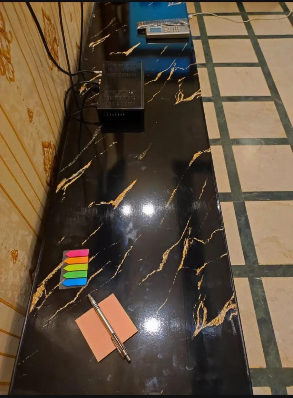 Self-Adhesive Black Golden Marble Kitchen Sheet